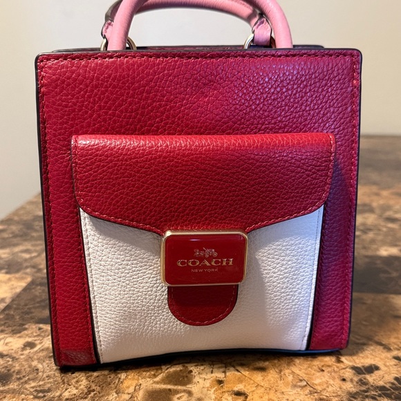 Coach Mini Bag in Red and White C6994 CB PEPPER XB/ 10011280JAX - Picture 1 of 4